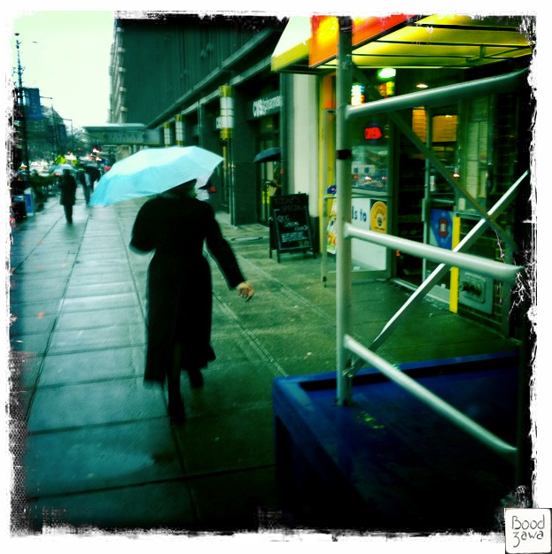 woman-umbrella