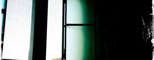 Ces années d’emprisonnement m’avaient habitué à vivre dans une semi-obscurité. Faire rentrer la lumière du jour et l’air du dehors, dès mon levé, en ouvrant simplement la fenêtre de ma...<div class="addthis_toolbox addthis_default_style addthis_" addthis:url='https://www.boodzawa.com/lumieres-blanches/' addthis:title='Lumières blanches ' ><a class="addthis_button_facebook"></a><a class="addthis_button_twitter"></a><a class="addthis_button_email"></a><a class="addthis_button_pinterest_share"></a><a class="addthis_button_compact"></a><a class="addthis_counter addthis_bubble_style"></a></div>